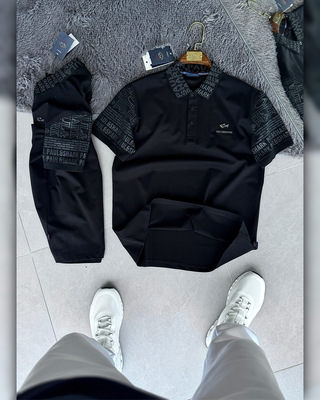 بلوزة Pull Shark مع زرار